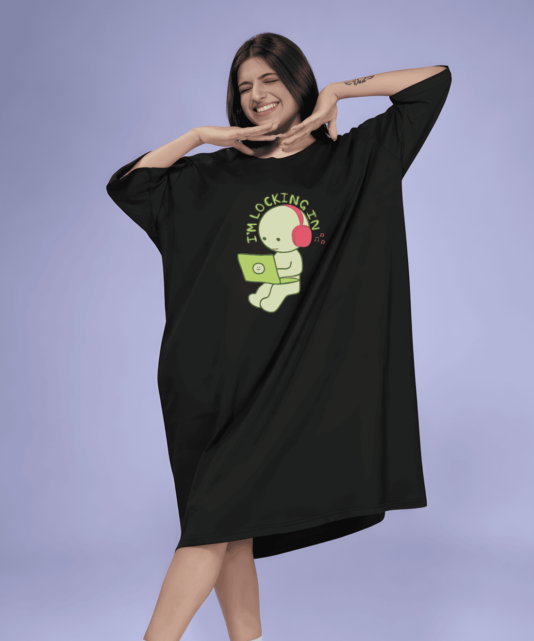 Lockin'In Black Oversized Pocket Tee